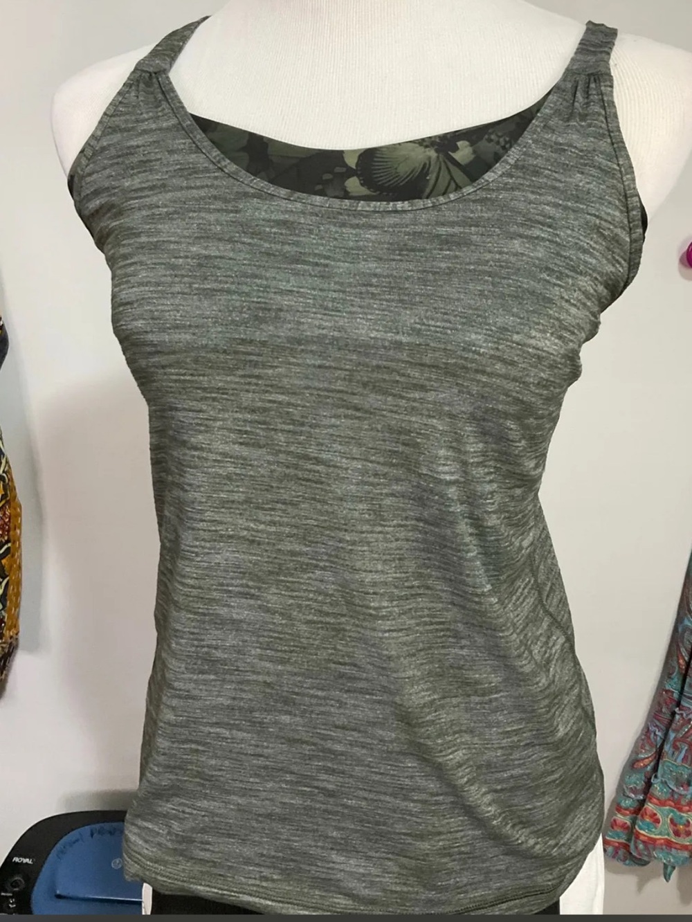 lululemon Biggie So Fly fatigue green bra tank built in Size 4